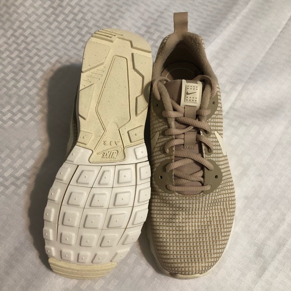 Nike Air Max Motion LW SE - Picture 5 of 8